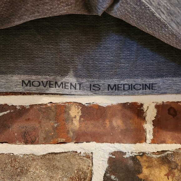 Lululemon Metal Vent Athletic Shirt Men’s Size XL Light Gray Breathable Wicking - Picture 5 of 13